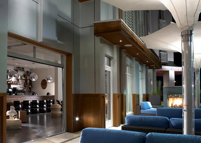 Bungalow Hotel