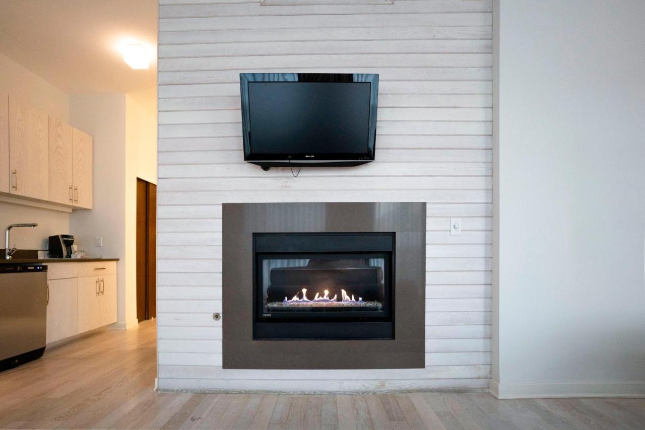 Bungalow Hotel 5*